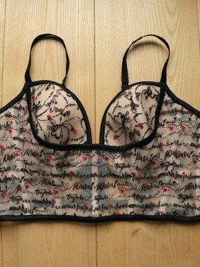 VS Lingerie Bra NWOT